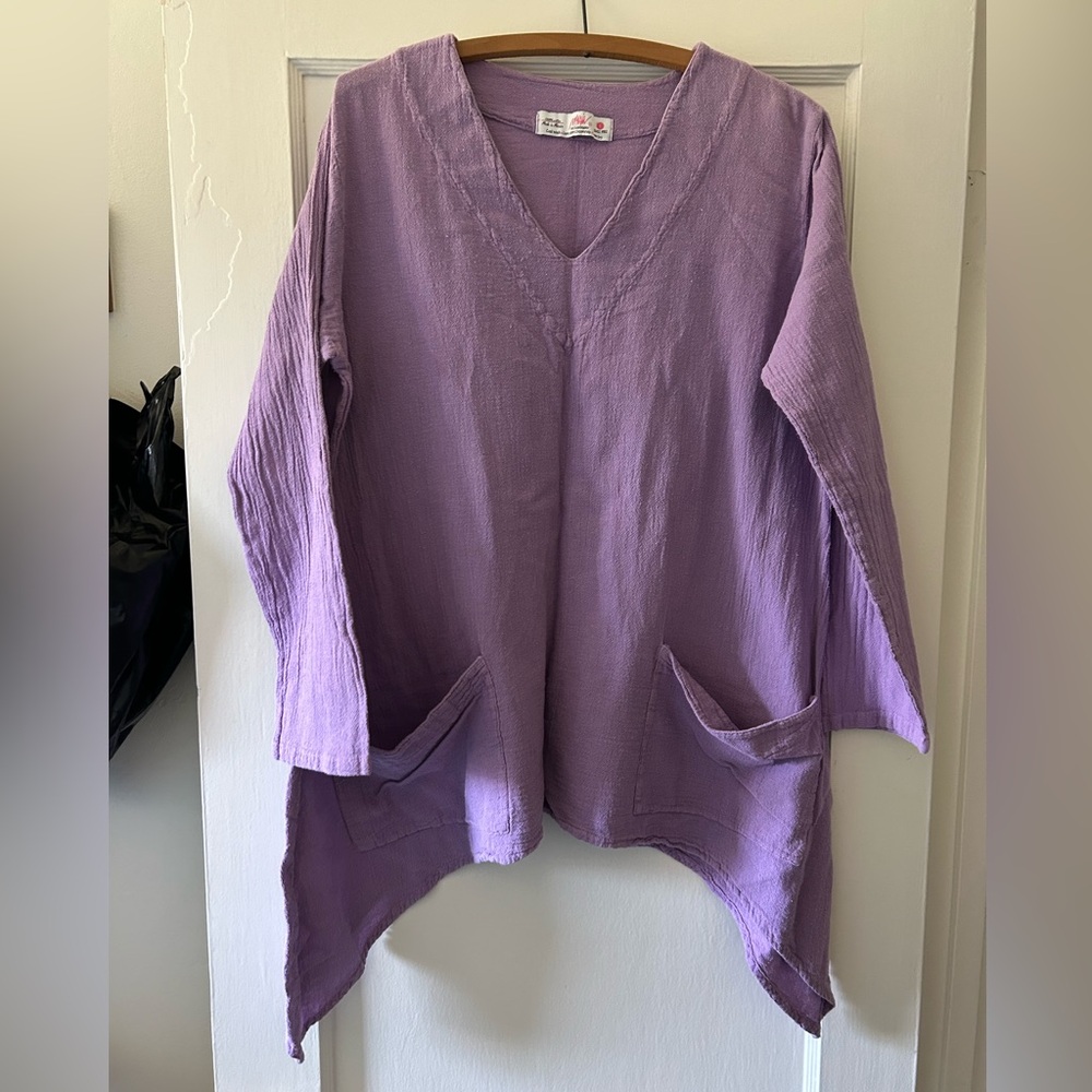 NWOT Maria de Guadalajara Purple Long Sleeve Linen Top with Pockets